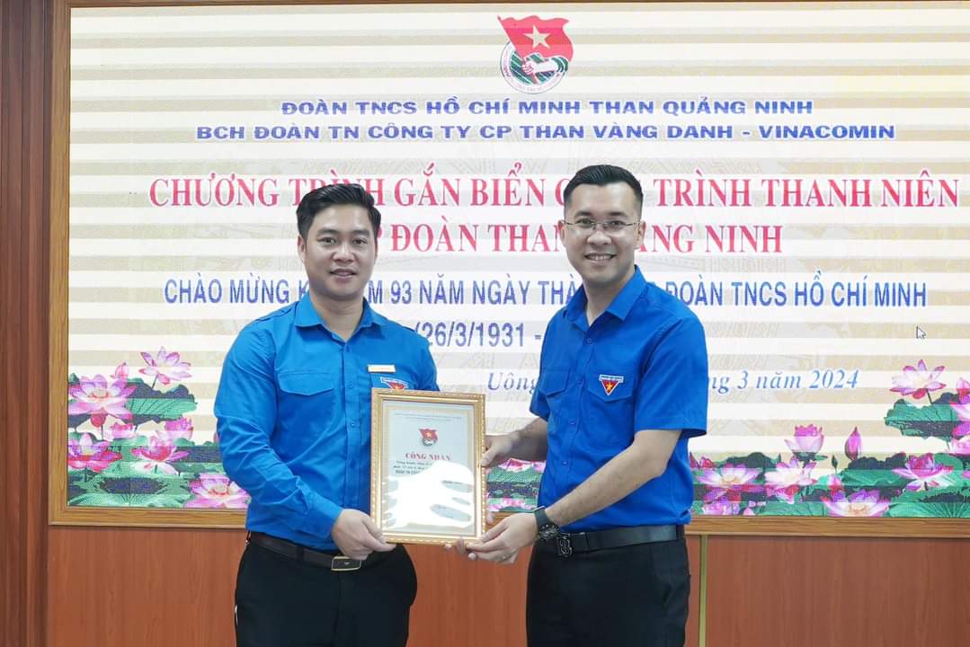 Đoàn TN Than Vàng Danh: Gắn biển công trình Thanh niên cấp Đoàn Than Quảng Ninh